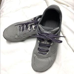 Merrell hiking tennis shoes